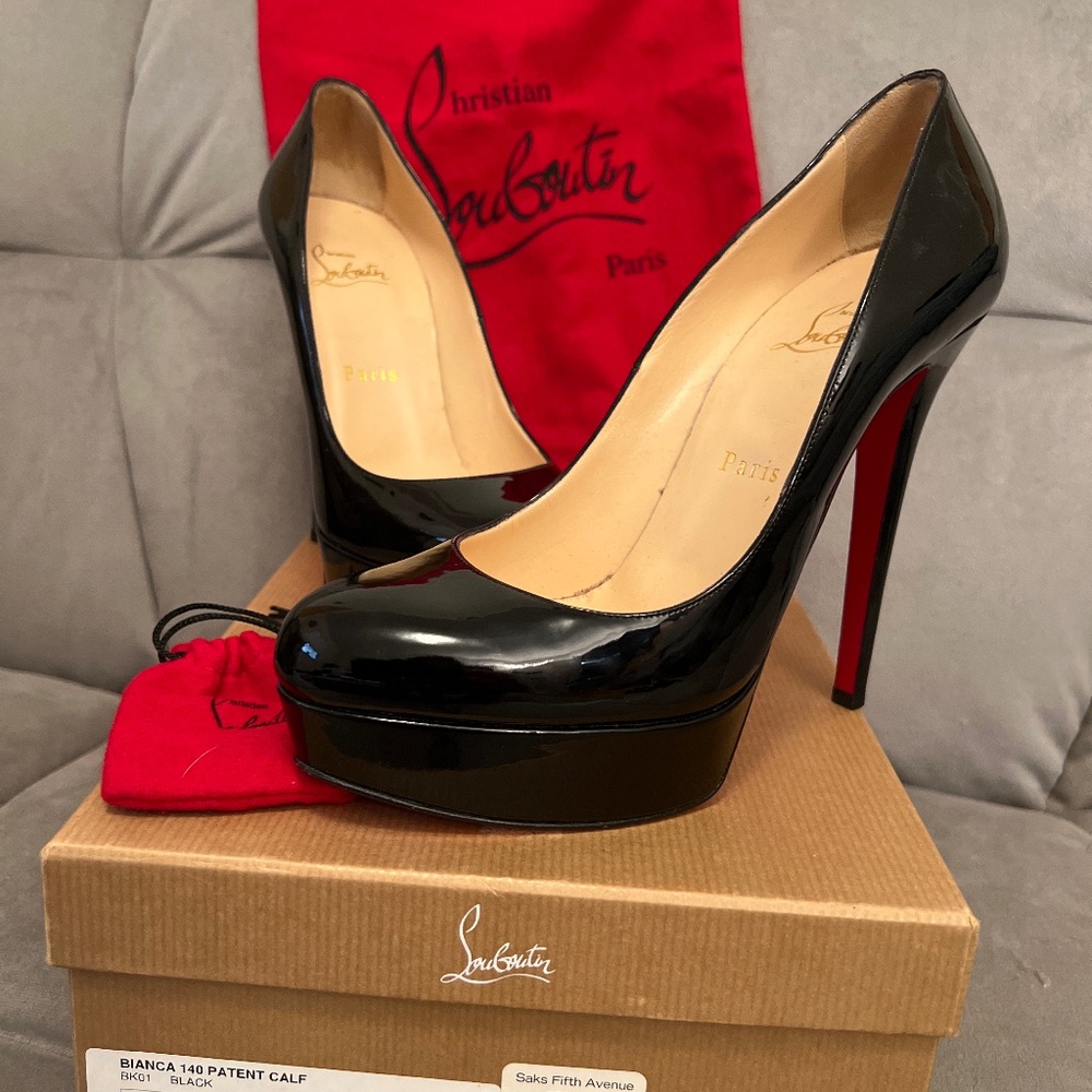 Christian Louboutin Bianca 140 Patent size 8.5 (EU 38.5) Entire top looks NEW!